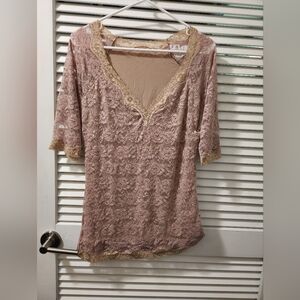 Slim 'N Lift Caresse Lace Top With Sleeves - Beige